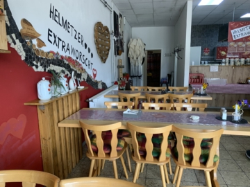 Innenansicht - Gastraum - attraktiver Imbiss in Helmbrechts zur Anmietung – Stammkunden – Option zur Betriebsübernahme