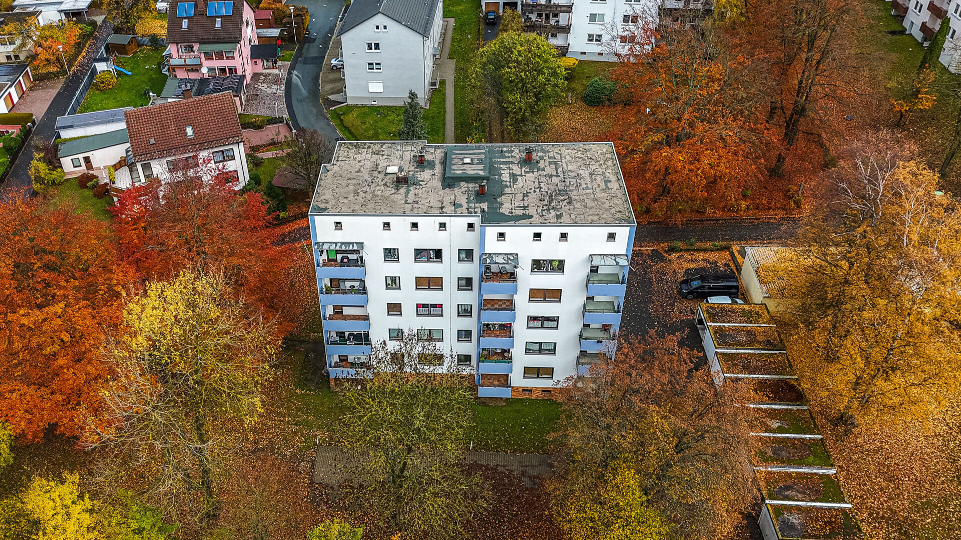Titelbild - Investitionschance in Selb-Plößberg: Großzügiges Mehrfamilienhaus mit 15 WE (ca. 1.540 m² Wohnfl.)