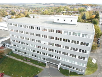 Bürogebäude mit angrenzendem Wertstoffhofgelände in Plauen – Gewerbegebiet, 08525 Plauen, Bürohaus