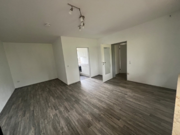 1-Zimmer Wohnung in Selb – mit Einbauküche und Balkon perfekt für Singles, 95100 Selb, Erdgeschosswohnung