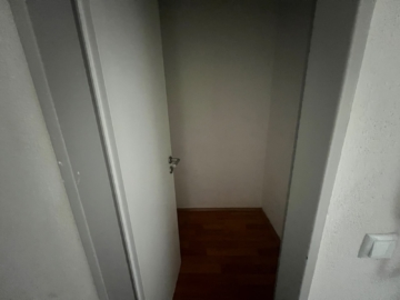 Bild - 1-Zimmer Wohnung in Selb – mit Einbauküche und Balkon perfekt für Singles