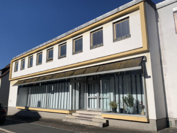 Gewerbeimmobilie mit Entwicklungspotential in zentraler Lage von Rehau – Ausstellung, Büro, Lager, Produktion im Mischgebiet – mit Laderampe im EG – Gesamtgewerbefläche ca. 1.786 m², 95111 Rehau, Werkstatt