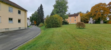 Außenansicht - Attraktives Immobilienpaket mit viel Potenzial: 12 MFH in Brunnenthal (Nähe Hof) – 52 WE – Grst. 19.168 m²