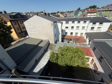 Ansicht Quartier mit Innenhof - Einmalige Gelegenheit Hof/Saale: Quartier mit viel Potenzial im Zentrum – 4 Häuser/1 Gebäude teilvermietet – traumhafter Innenhof