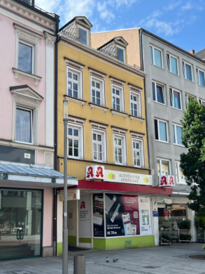 Außenansicht - Attraktives Geschäftshaus mit Entwicklungspotenzial in bester Innenstadtlage von Hof – Grundstück ca. 520 m² – Gesamtfläche ca. 344 m²