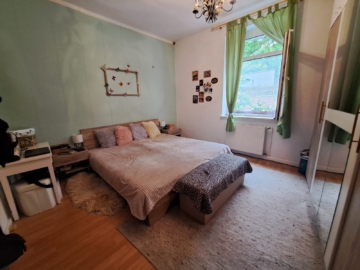 Wohnung 1- 73 m²/Schlafzimmer - 2 Eigentumswohnung im Paket – Wohnfläche gesamt ca. 153 m² in Adorf – Kellerabteil, Innenhofnutzung, teilmöbliert