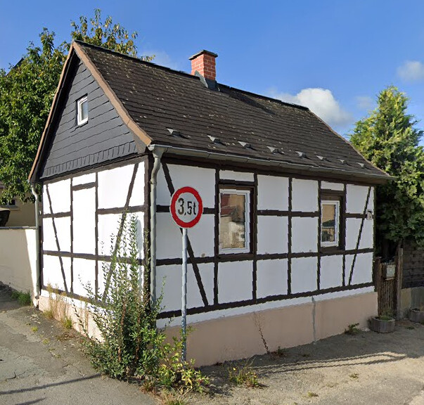 Titelbild - Gemütliches Singlehäuschen in Greiz / Irchwitz – ca. 60 m² WF – Fachwerkhaus – ideal als Ferienimmobilie