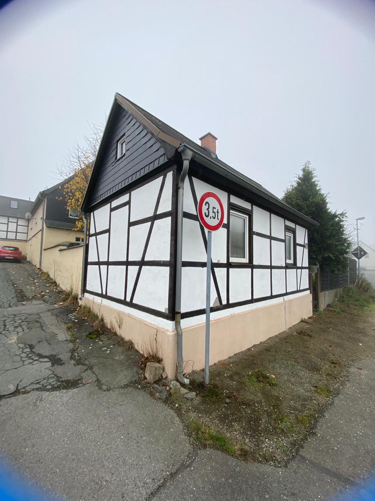 Titelbild - Gemütliches Singlehäuschen in Greiz / Irchwitz – ca. 60 m² Wohnfläche – teilmodernisiert