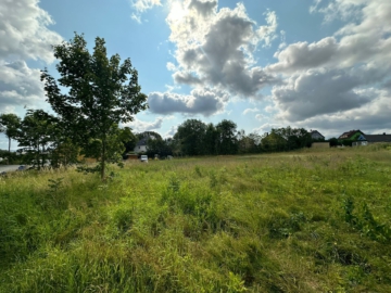 Wohnbaugrundstücke 643 m² – voll erschlossen in Hof / Vogelherd – Bebauung nach B-Plan, 95030 Hof, Wohngrundstück