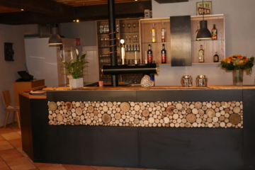 Bar - Top-Lage im Wallfahrtsort Marienweiher/Frankenwald – Gasthof/Biergarten + Pension sofort betriebsbereit
