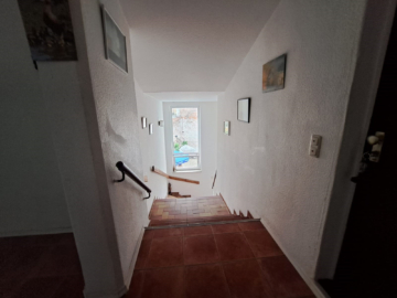 Zugang zur Wohung - gepflegte Eigentumswohnung in 08626 Adorf – ca. 73 m² Wohnfläche – 2 Zimmer – Keller – Innenhofnutzung – zentrale Lage