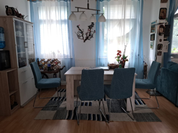 Essbereich - gepflegte Eigentumswohnung in 08626 Adorf – ca. 73 m² Wohnfläche – 2 Zimmer – Keller – Innenhofnutzung – zentrale Lage