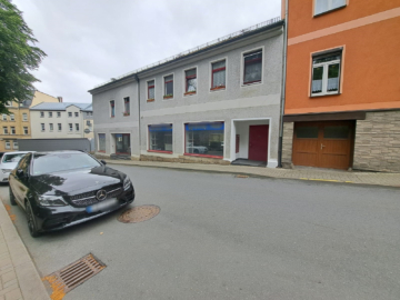 Eingang - gepflegte Eigentumswohnung in 08626 Adorf – ca. 73 m² Wohnfläche – 2 Zimmer – Keller – Innenhofnutzung – zentrale Lage