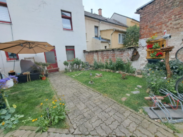 gemütlicher Innenhof - gepflegte Eigentumswohnung in 08626 Adorf – ca. 73 m² Wohnfläche – 2 Zimmer – Keller – Innenhofnutzung – zentrale Lage