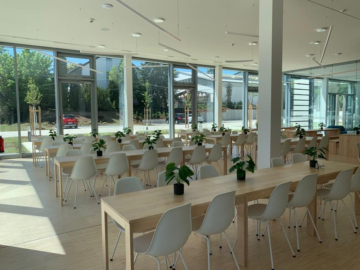 Kantinenbereich EG - Erstbezug: Repräsentative, moderne Büroräume in Naila/Frankenwald – ca. 72 m² Bürofläche mit Aufzug