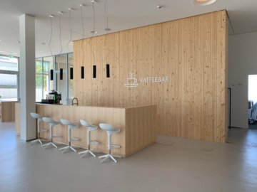 Kaffeebar im EG - Erstbezug: Repräsentative, moderne Büroräume in Naila/Frankenwald – ca. 72 m² Bürofläche mit Aufzug