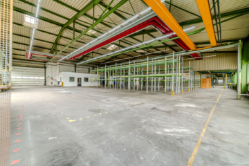 Bild - Lager, Büro & Produktionsflächen – ca. 4.000 m² – LKW-Zufahrt, Rolltor & Schwerlastregale – gute Erreichbarkeit der A93, A72 und A9