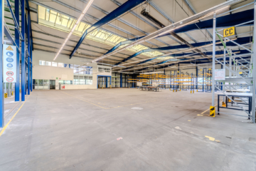 Bild - Lager, Büro & Produktionsflächen – ca. 4.000 m² – LKW-Zufahrt, Rolltor & Schwerlastregale – gute Erreichbarkeit der A93, A72 und A9