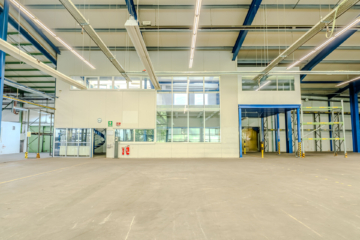 Bild - Lager, Büro & Produktionsflächen – ca. 4.000 m² – LKW-Zufahrt, Rolltor & Schwerlastregale – gute Erreichbarkeit der A93, A72 und A9