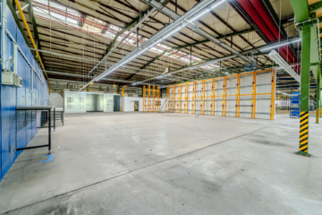 Bild - Lager, Büro & Produktionsflächen – ca. 4.000 m² – LKW-Zufahrt, Rolltor & Schwerlastregale – gute Erreichbarkeit der A93, A72 und A9