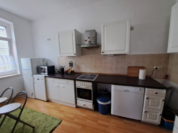 Küche - gepflegte, möblierte Eigentumswohnung in 08626 Adorf – ca. 80 m² Wohnfläche – 3 Zimmer – Keller – Innenhofnutzung – zentrale Lage