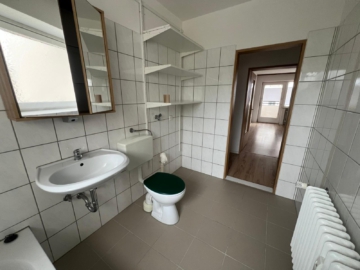 Bild - 1-Zimmer-Wohnung in Selb – mit Einbauküche und Balkon – perfekt für Singles