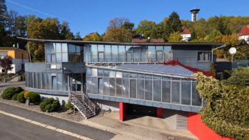 Gewerbeobjekt in Plauen – Mischgebiet – 2 getrennte Flurstücke (Bauland) – BJ ca. 2000 – Nfl. ca. 400 m² – Grst. 1.480 m², 08523 Plauen, Bürohaus