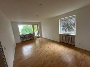 Wohnzimmer - 3-Zimmer-Wohnung – 2. Obergeschoss – Selb – Plößberg – ca. 75 m² Wohnfläche