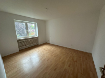 Zimmer 1 - 3-Zimmer-Wohnung – 2. Obergeschoss – Selb – Plößberg – ca. 75 m² Wohnfläche