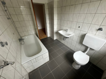 Bild - 3-Zimmer-Wohnung – 2. Obergeschoss – Selb – Plößberg – ca. 75 m² Wohnfläche