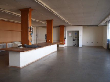 Für Einzelhandel, Lager und mehr: großzügige innerstädtische Hallenfläche (ca. 1.900 m²) – barrierefrei & teilbar, 95028 Hof, Industriehalle