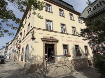 Außenansicht - Historisches Stadthaus mit Wohn- & Gewerbeflächen in zentralster Lage von Hof – Denkmalgeschützt