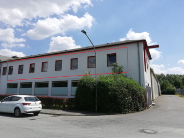 Ideal für Produktion & Lager: Renovierte Gewerbefläche mit Kranbahn nahe dem Hofer Freibad (ca. 188 m²), 95028 Hof, Lager