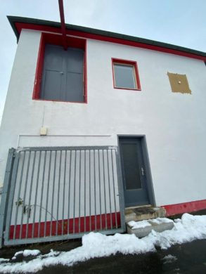 Bild - Ideal für Produktion & Lager: Renovierte Gewerbefläche mit Kranbahn nahe dem Hofer Freibad (ca. 188 m²)