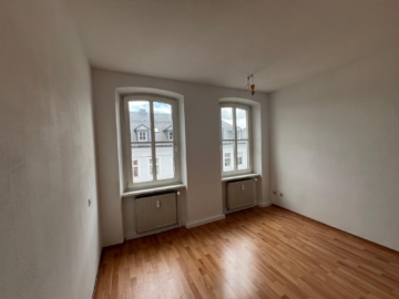 3-Zimmer-Wohnung in zentraler Lage, 95028 Hof, Etagenwohnung