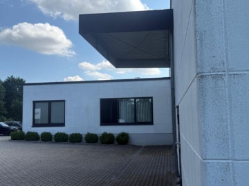 Bild - Lager-/Produktionshalle mit Büroanbau in Hof/Jägersruh