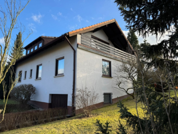 Loggia - Großzügiges Wohnhaus mit Gästebereich in bester Wohnlage – Wohnfl. ca. 180 m² – Grst. 1.000 m² – vollunterkellert mit Kellerbar, Garten & Garage