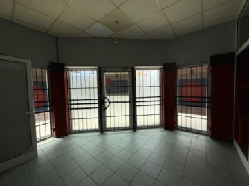 Innenansicht - Im Zentrum von Rehau: Bestandsimmobilie ca. 857 m² Wohn-/Gewerbe-/Nutzfläche auf 743 m² Grundstück mit Innenhof und Parkplätzen wartet auf Fertigstellung – individuelle Nutzung