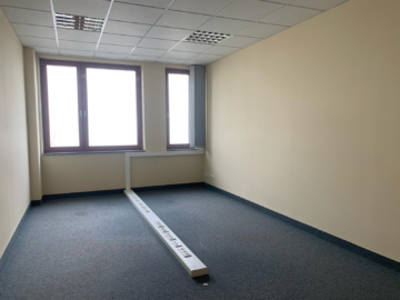 Bild - Attraktive Büroräume in Hof/Haidt zur Anmietung (ca. 200 m²) – Mitbenutzung von Teeküche & Besprechungsraum