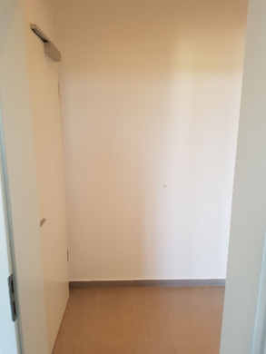 Eingangsbereich - Vermietete Eigentumswohnung in Hof/Saale – Wohnfläche ca. 58 m² – Balkon – Stellplatz