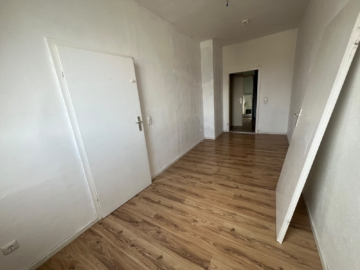 Bild - 4-Zimmer-Wohnung – zentrale Lage in Hof – 65,10 m² – sofort verfügbar