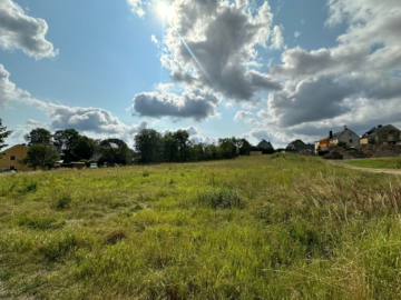 Wohnbaugrundstücke 610 m² – voll erschlossen in Hof / Vogelherd – Bebauung nach B-Plan, 95030 Hof, Wohngrundstück