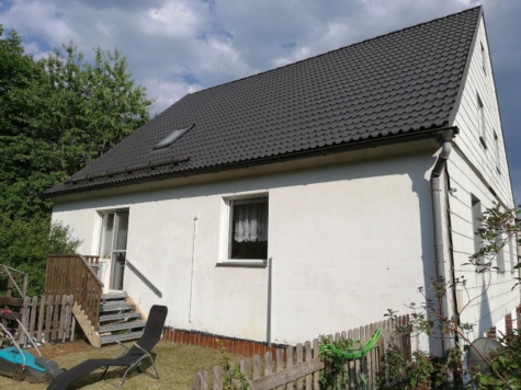 Naturnah Wohnen im Frankenwald: 3-Familienhaus in Schwarzenbach/Wald mit tollem Ausblick sucht neuen Eigentümer, 95131 Schwarzenbach a.Wald, Zweifamilienhaus