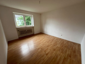 Bild - 2-Zimmer-Wohnung – 2. Obergeschoss – Selb – Plößberg – ca. 59 m²