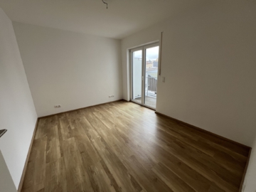 Zimmer 2 - 4-Zimmer-Wohnung in Rehau – Aufzug – Balkon – Garage mit direktem Zugang zum Gebäude – Baujahr 2016