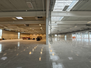 Bild - Hohe Kundenfrequenz garantiert! Top-Gewerbefläche in Selb (Baumarkt mit Gartencenter vorhanden) – barrierefrei