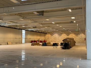 Bild - Hohe Kundenfrequenz garantiert! Top-Gewerbefläche in Selb (Baumarkt mit Gartencenter vorhanden) – barrierefrei