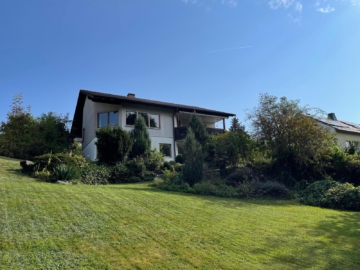 EFH mit viel Platz – bis zu 4 Kinderzimmer möglich – WF ca. 215 m² – Grst. ca. 910 m² – Doppelgarage – Hof/Saale, 95028 Hof, Einfamilienhaus