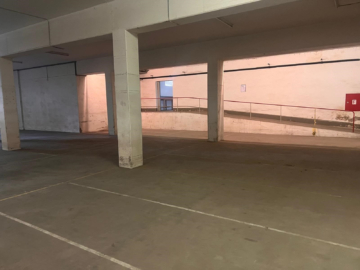 Bild - Großzügige Lagerfläche aufgeteilt in 2 Bereiche insgesamt ca. 1.920 m² in Schwarzenbach/Saale – Kellergeschoss mit Rampe – LKW-Zufahrt auf dem Areal – verkehrsgünstige Lage