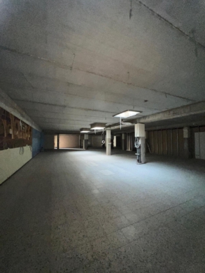 entkernte Verkaufsfläche - Zum kleinen Preis: Attraktive Laden- und Verkaufsfläche in zentraler Innenstadtlage von Selb